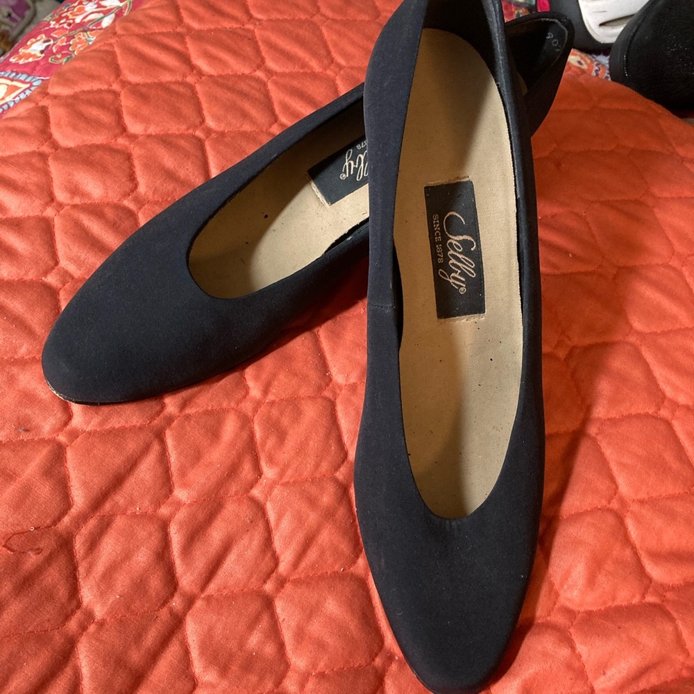 Black Selly heels in size 7.5